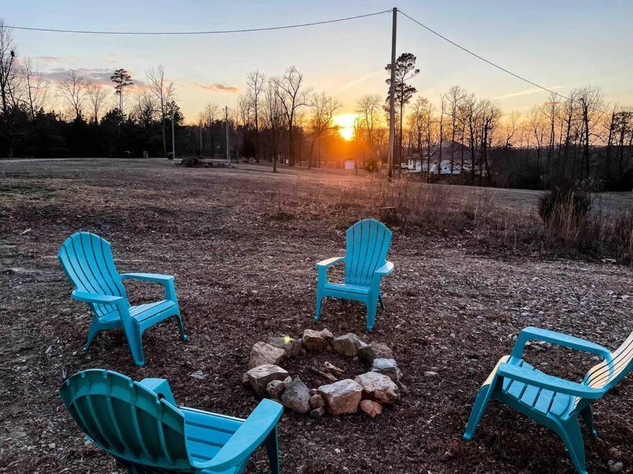 Private Tiny Home Royal Ridge Getaway Bagian luar foto